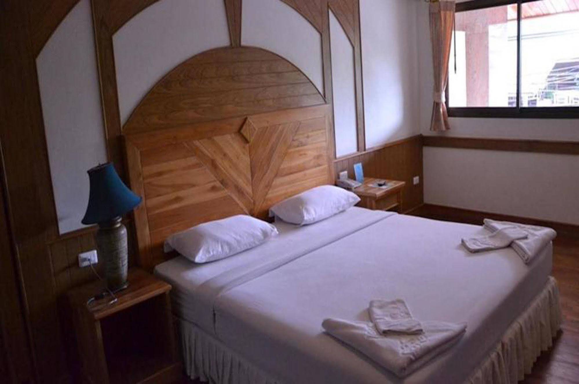 White Sand Princess Koh Chang Bagian luar foto